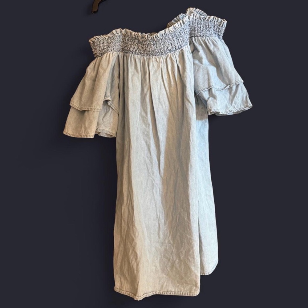 Off-Shoulder Ruffle Dress